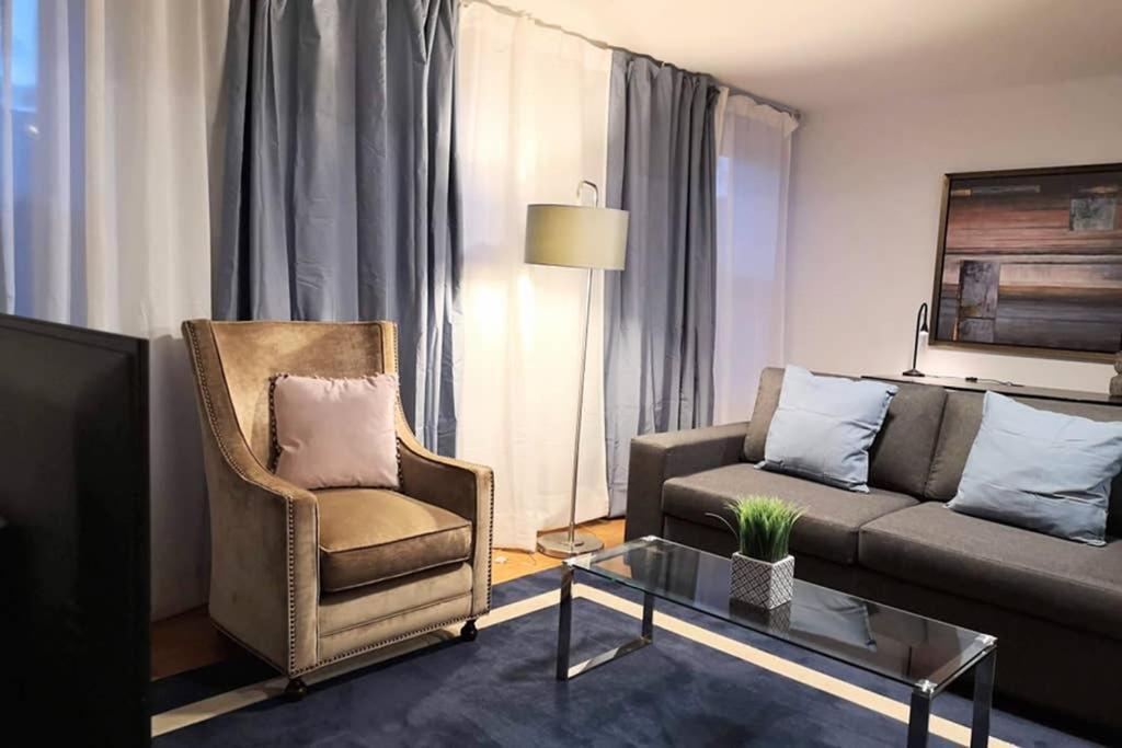 Chez Edouard By Hebergements Dcl Québec Zewnętrze zdjęcie